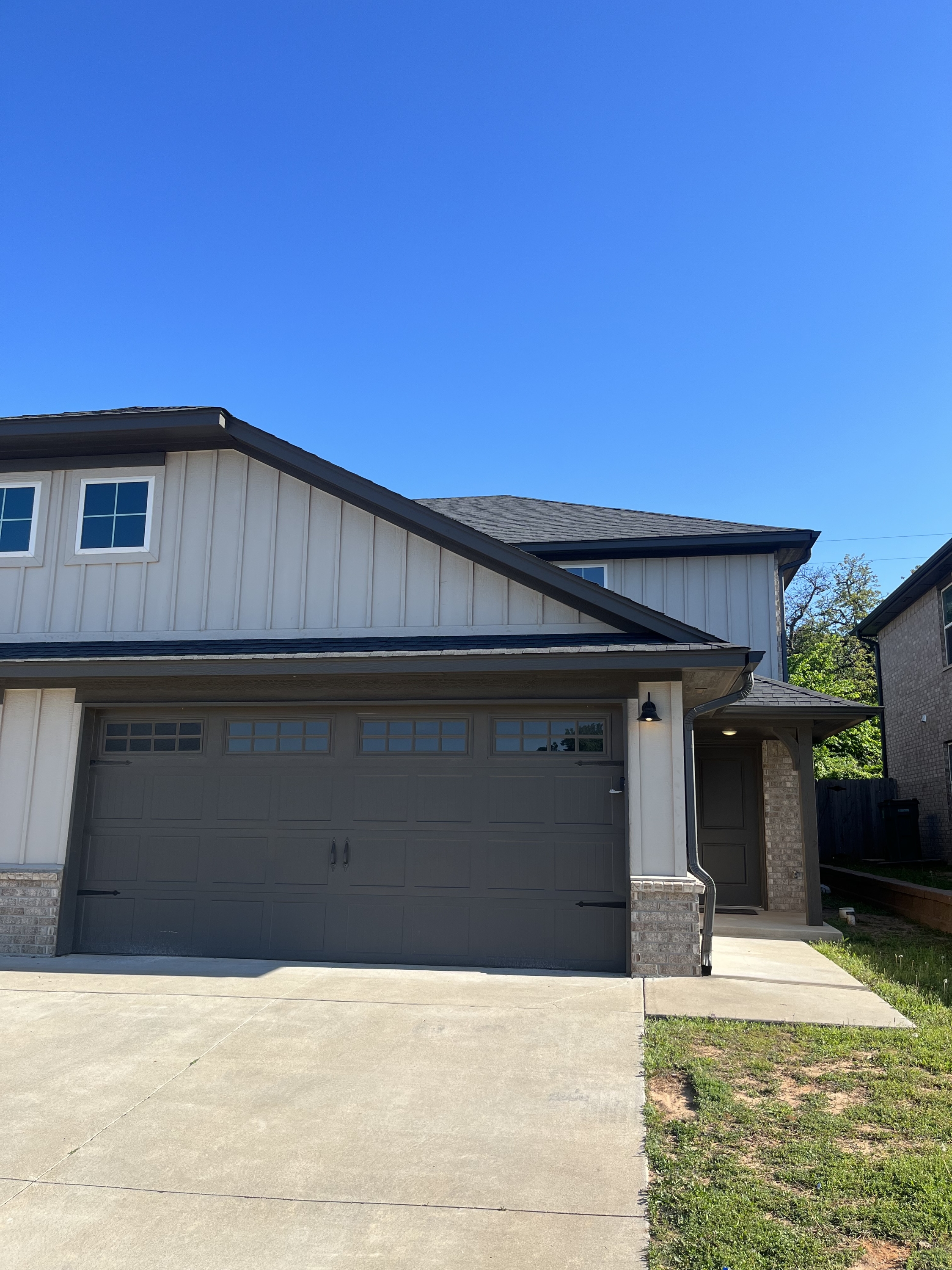 4312 Northeast 119th Street - -